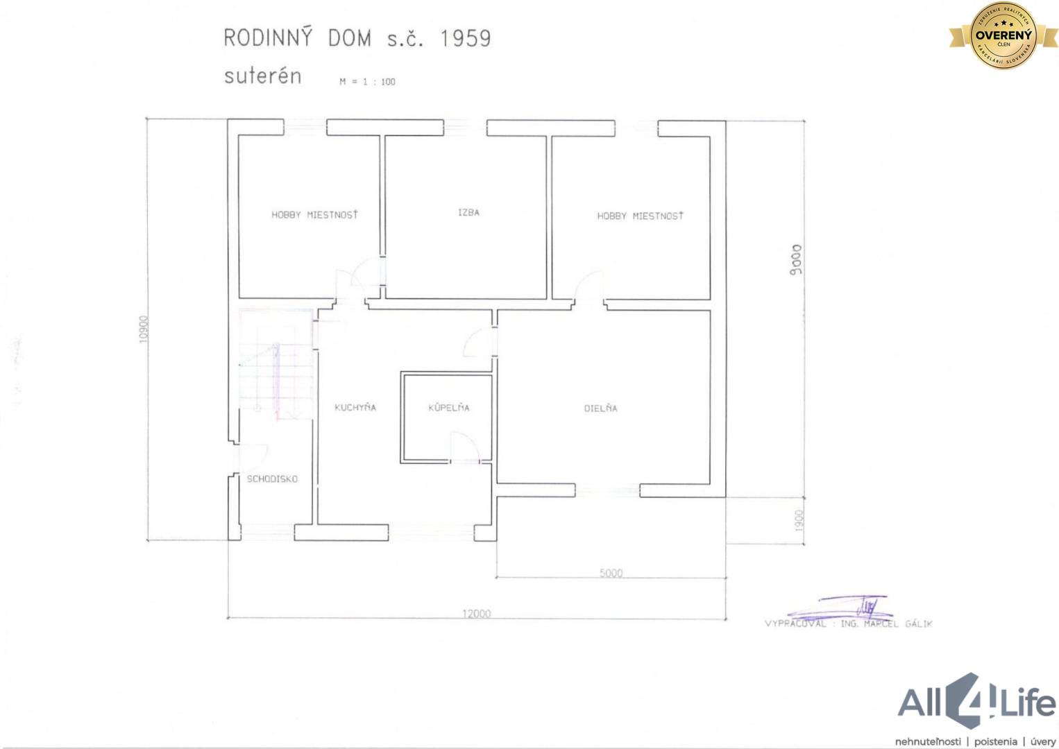 Pôdorys rodinného domu so štyrmi miestnosťami, kuchyňou a kúpeľňou.